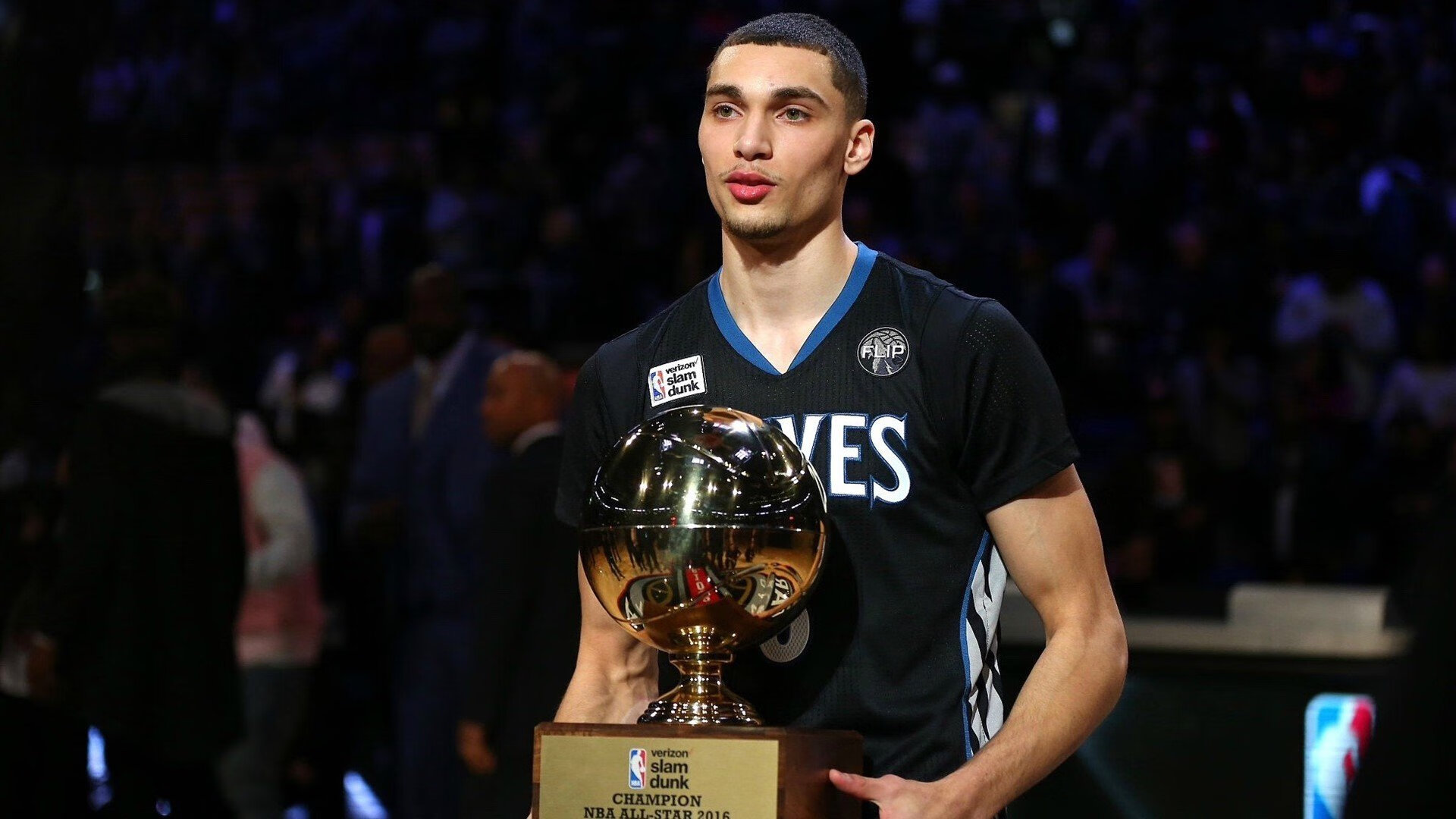 欧宝体育官网-Scout连续五场比赛得分超过突破纪录，DWG挑战极限！